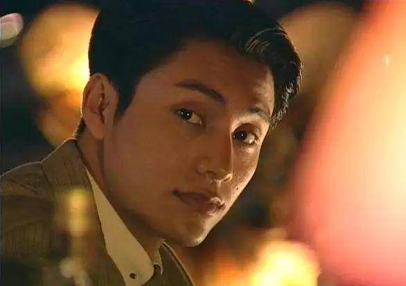 原创陈坤的童年阴影因要压岁钱遭父亲辱说被后妈儿子指挥同学痛打