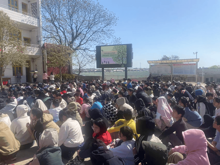 关爱未成年 法治进校园——澧县大堰垱镇中学开展性侵未成年法治宣讲