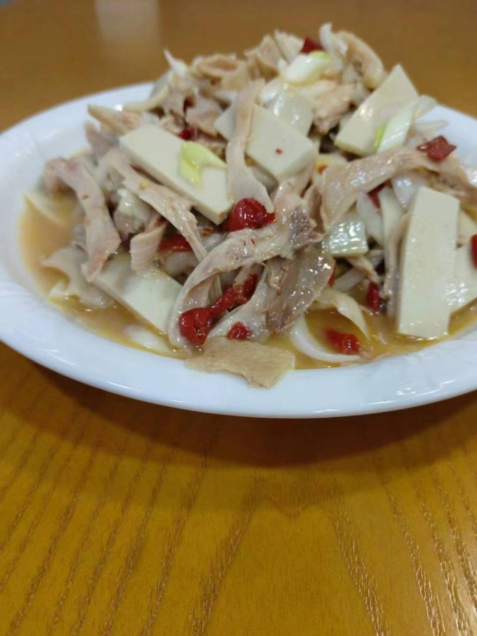 恭喜"想你辣椒麻鸡"荣获2024年度新蔡县首届《舌尖上的美食》评选活动