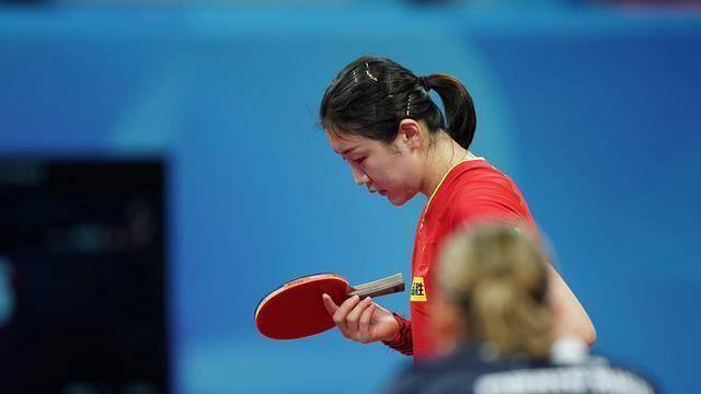 给14岁小将上大师课,陈梦横扫获胜,国乒赢得中美对决!