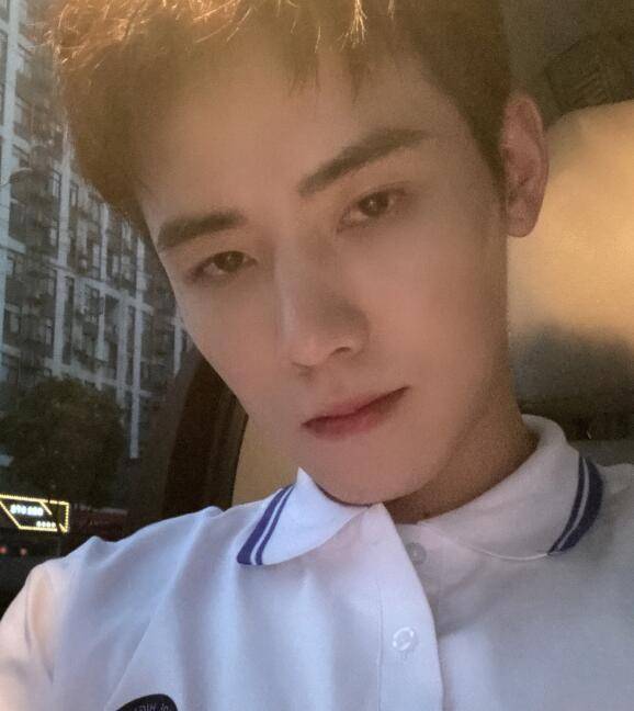 原创任豪回应与赵温柔恋情太文艺引用大海和月亮的故事被调侃能不能