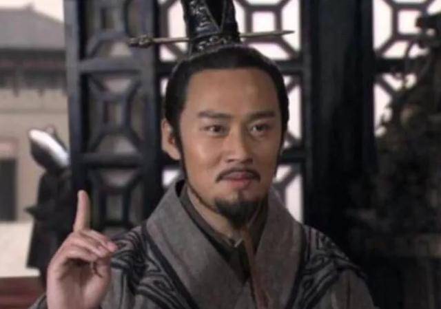 他曾经被家人冷落后来功成燕国身佩六国相印家人跪迎