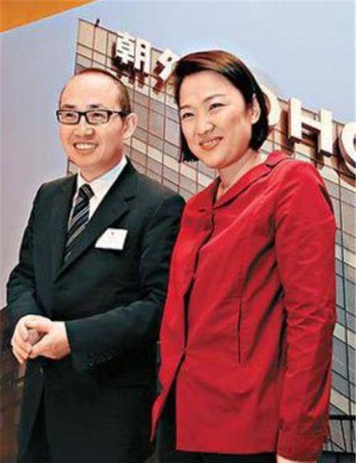 在中国赚16亿,入美籍后立马捐6亿给美国_张欣_潘石屹_工作