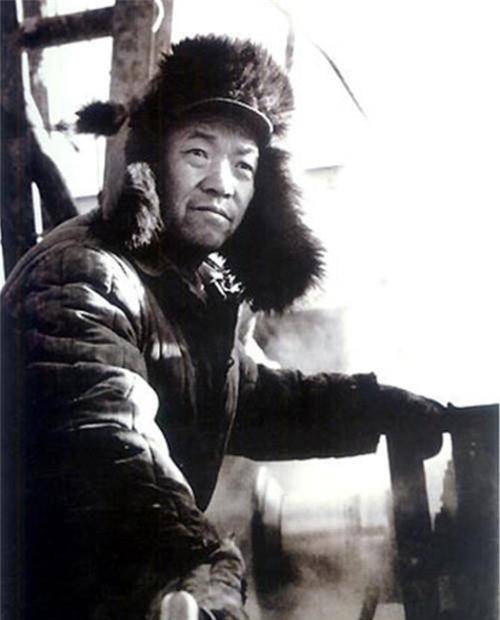 "铁人"王进喜去世时年仅47岁,留下2子3女,他们如今怎样了?_大庆_石油_