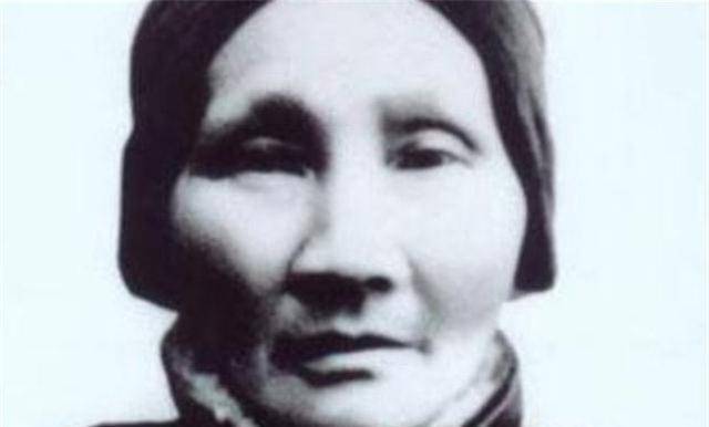 她两度丧夫三度丧子,婆婆骂她克夫克子,后来生下一子举世闻名_王采玉