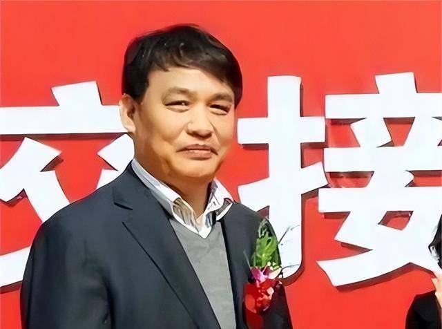 2013年,女子得绝症自首称曾杀人,幕后黑手是河南著名"慈善家"_苗会菊