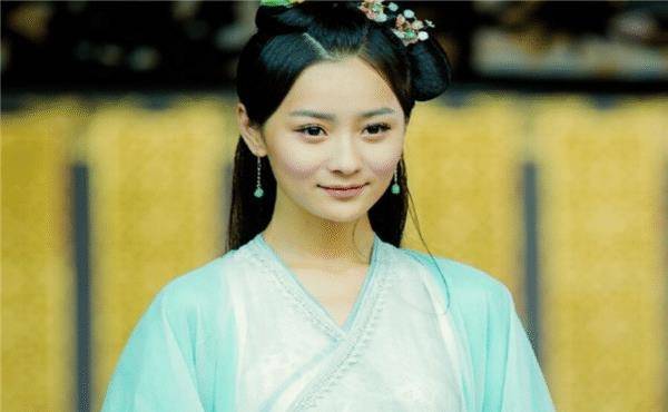 《铠甲勇士》杨欢迎有印象吗?如今与李现搭档合作,又a又飒!