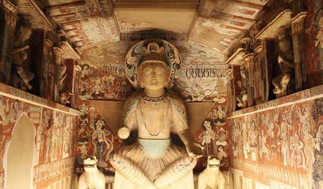 结果发现了巨大宝藏,共计五万多件_藏经洞_王圆箓_敦煌莫高窟