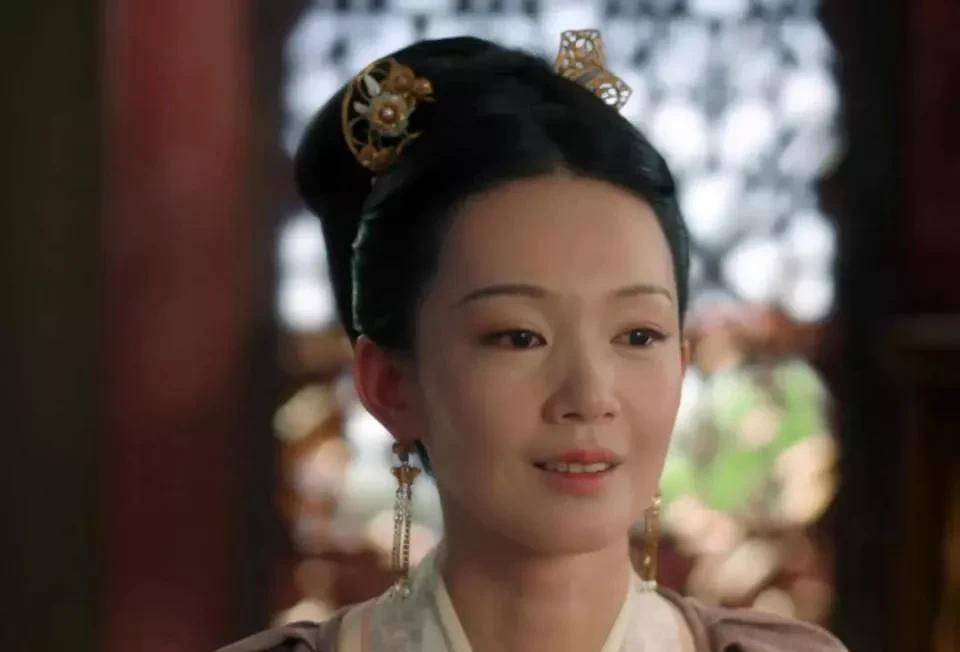 原创宋朝一尼姑侍奉皇帝沐浴皇帝当晚宠幸了她不料生出千古名君