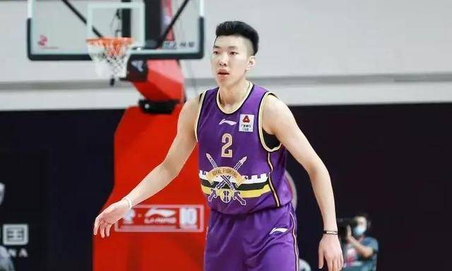 本赛季cba进步最大的10名球员中,廖三宁排在第二和第,