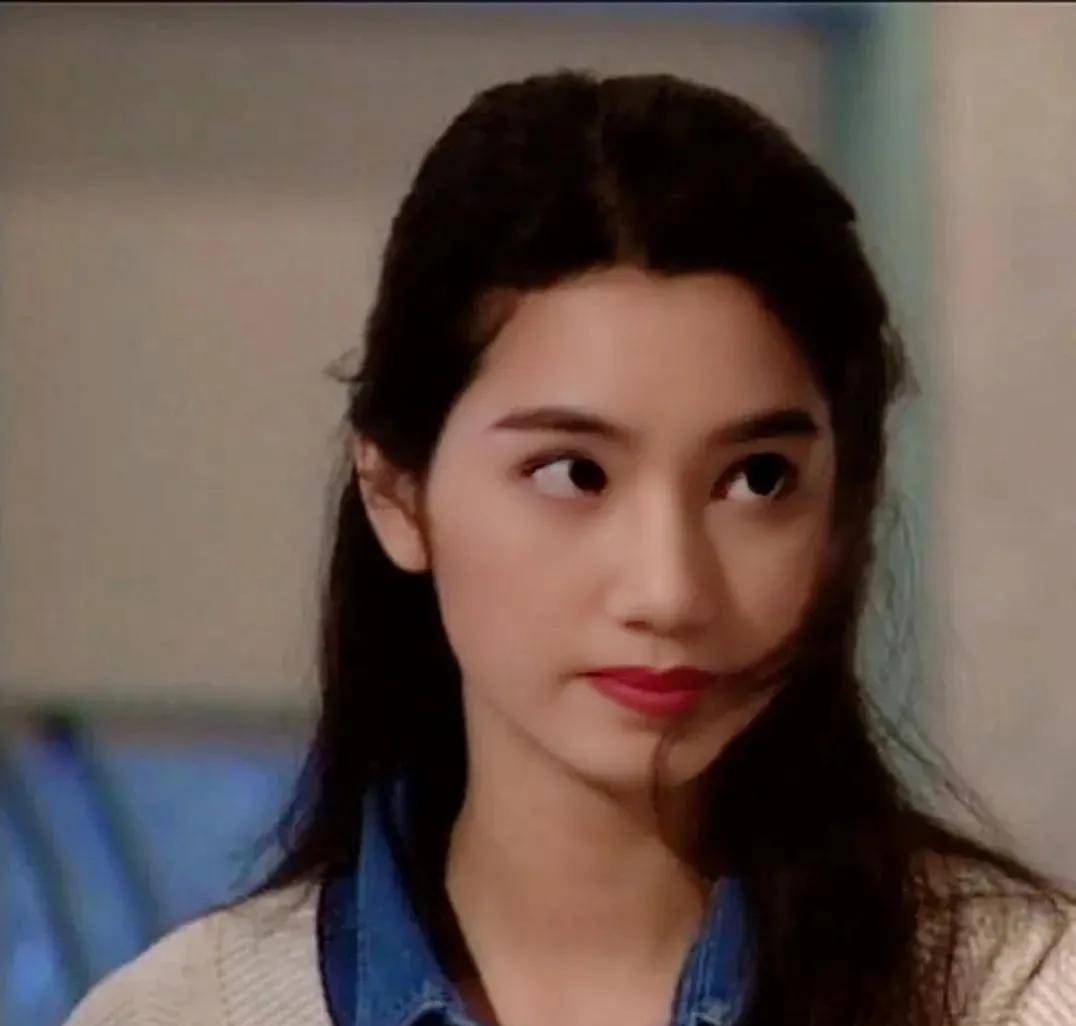 原创港风壁纸头像李嘉欣虽然美得惊人然而洪欣气质绝对更胜一筹