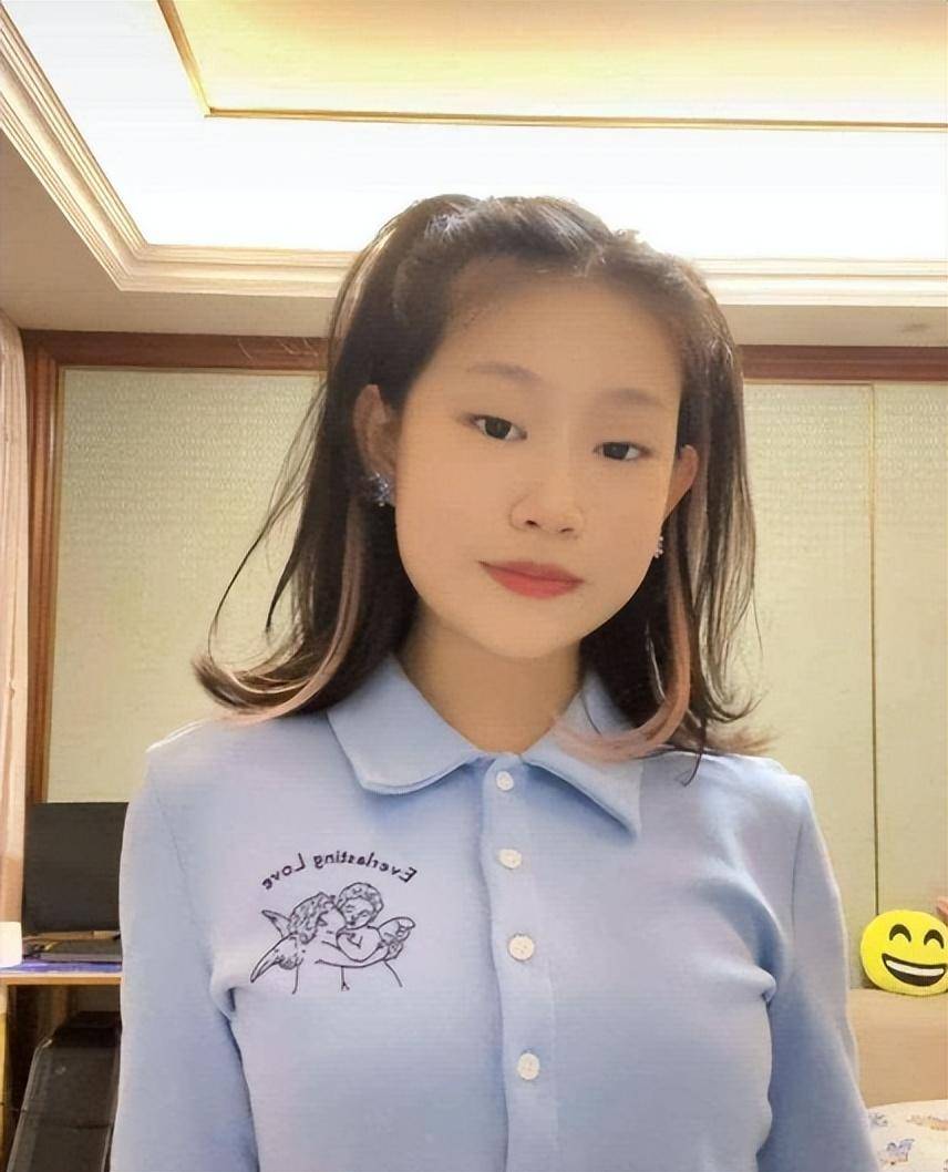 小姑娘_jaden_任晴佳