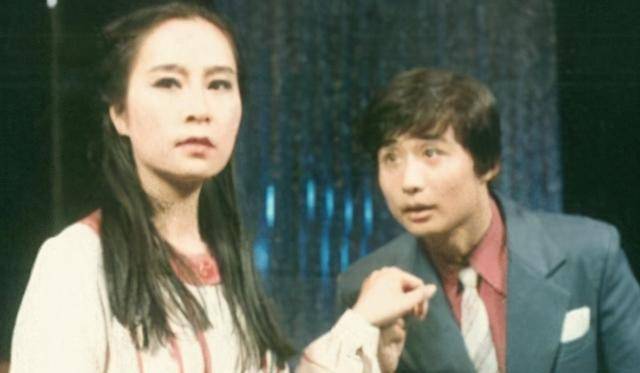 原创因为一颗痣在演艺界获最高奖为何一个人43年独自养儿子