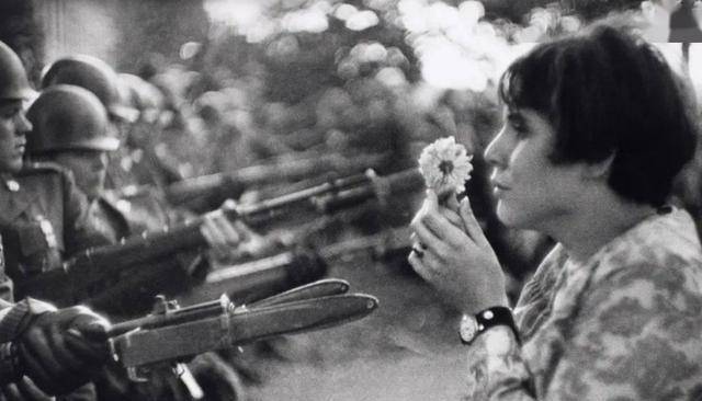 原创比原子弹还恐怖的李梅烧烤伤亡近50万人800万人流浪