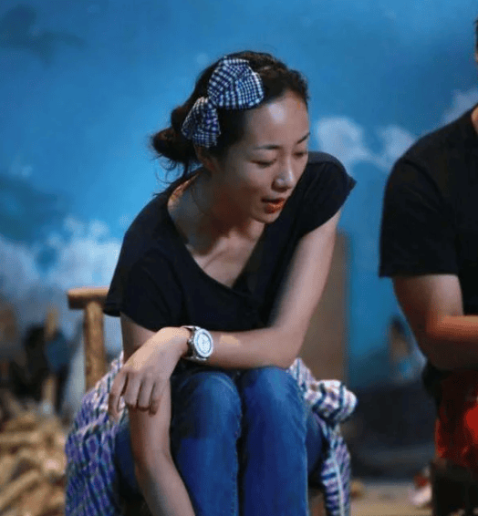 韩雪上节目被强制卸妆离开浓妆和镁光灯终于相信她有37岁了