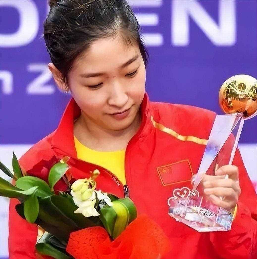 原创恭喜国乒刘诗雯正式上任亮相广东新岗位刘国梁期待