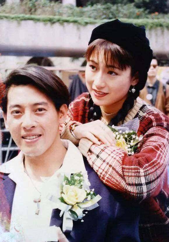 原创51岁吕颂贤现身上海最经典令狐冲曾获金庸盛赞如今风采依旧