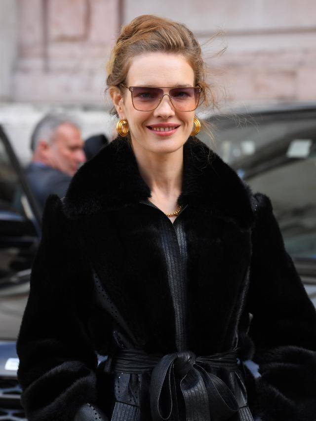 秀场的无滤镜拍摄,太子妃很明显没在怕的,这就是对自身极大地自信感.