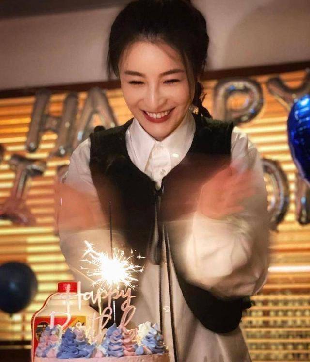 原创原创46岁刘恺威现身tvb女星林夏薇生日会网友感叹真正的逆生长