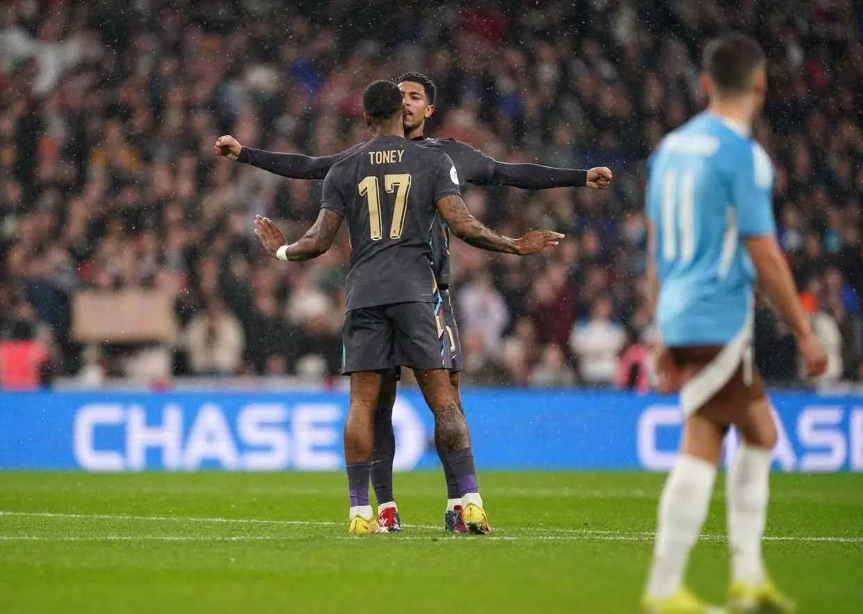 足坛惊心动魄的一夜德国21次击败荷兰英格兰和巴西输球葡萄牙大爆冷门