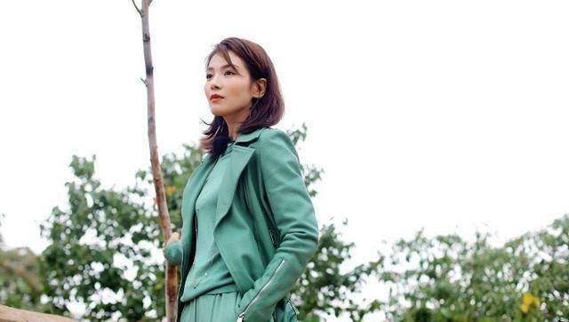 原创41岁刘涛上节目真胆大一身绿色装美得毫无违和感同龄女星少见