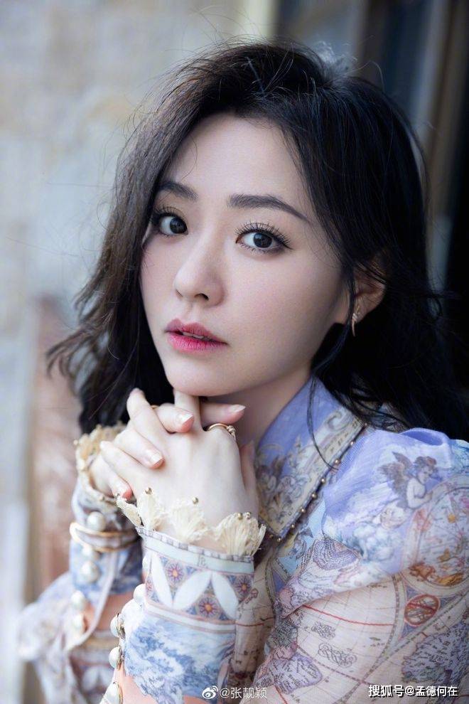 39岁张靓颖,才是真尤物啊!这身材谁顶得住!_线条_魅力_发型