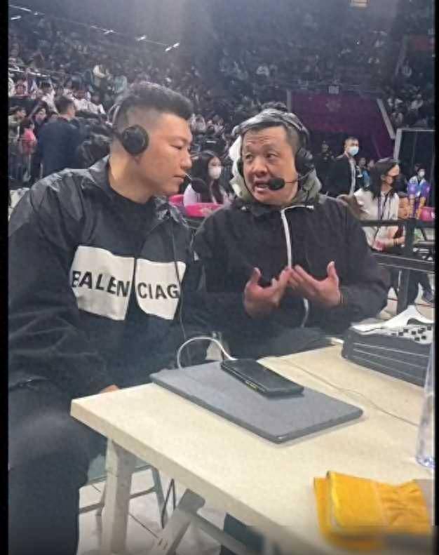 原创李根重返北控主场携手杨健解说再现篮球风云