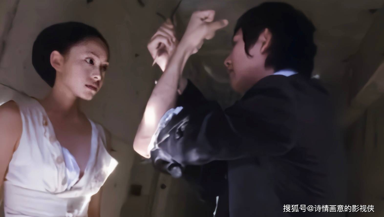 原创日本b级电影乱步地狱四重梦境极致变态美学与人性深渊的探秘