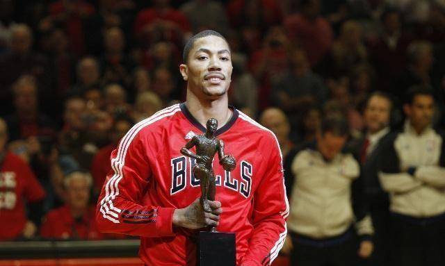 原创原创240万31中19狂砍5046时隔7年打服詹姆斯的mvp终于回来了