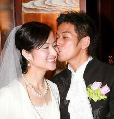 与豪门妻子专买打折商品,夫妻俩如母子_吴家乐_周蕙蕙_购物