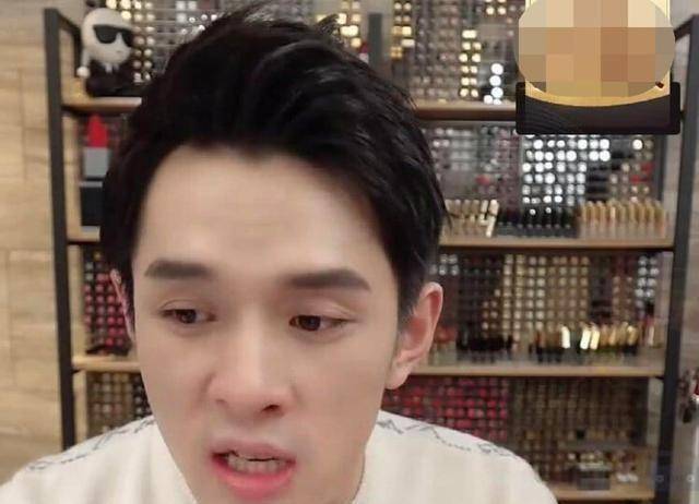 原创50岁王菲出席商演面容呈现老态,女神也难敌岁月侵袭_何炅_造型