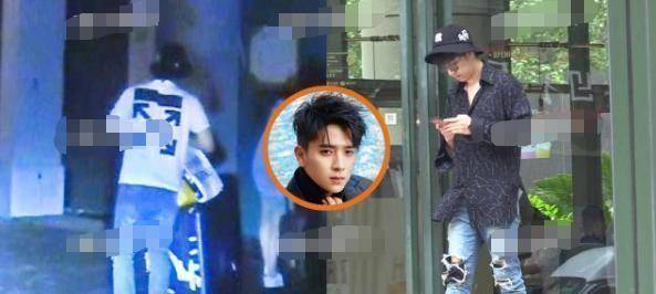 原创原创31岁娄艺潇又有新恋情深夜幽会小6岁的陈若轩亲密回家疑过夜