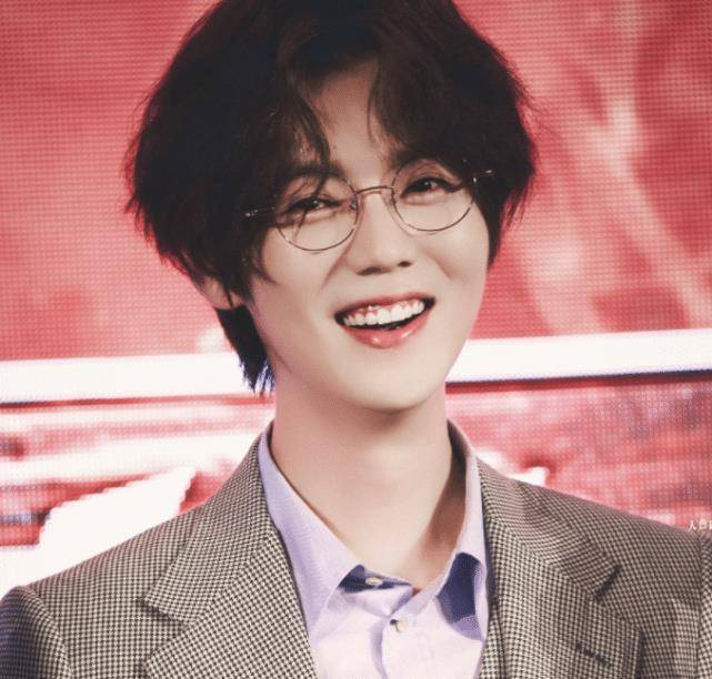 原创热巴曾被问若鹿晗单身追你你会同意吗她9字回答暴露情商难怪你红