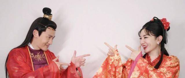 原创王牌6上错花轿剧组重聚聂远黄奕昔日情侣舞台互动超甜