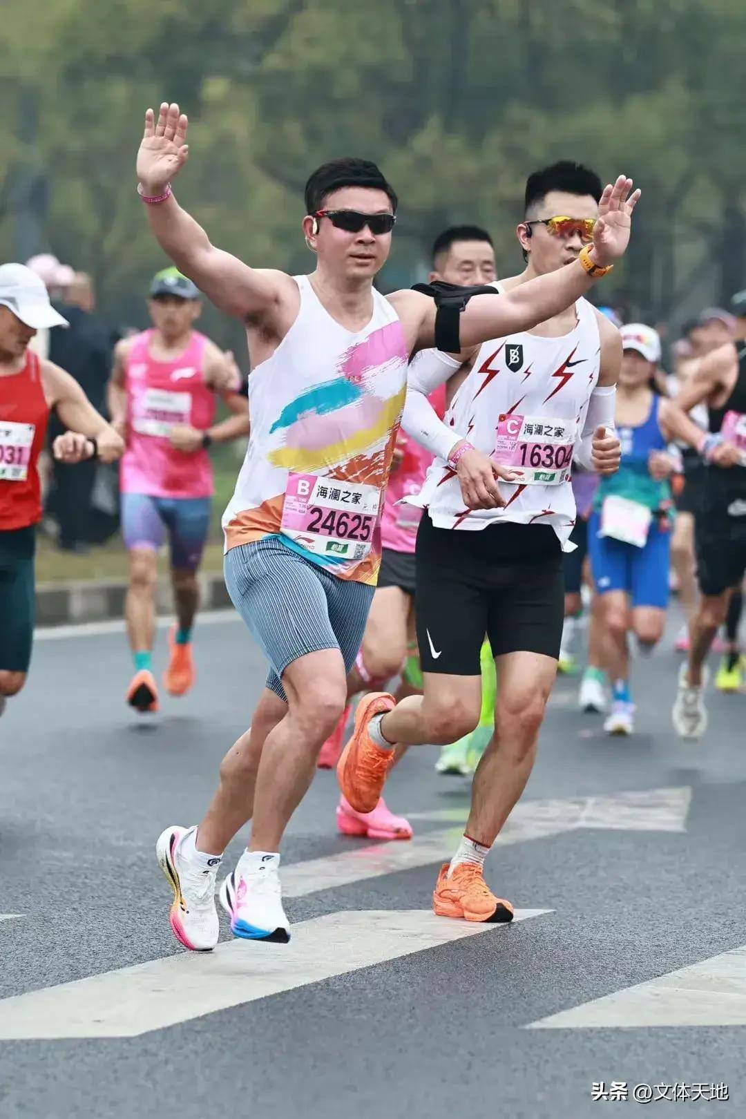 跑者故事郑健锡马的成功是多方面的