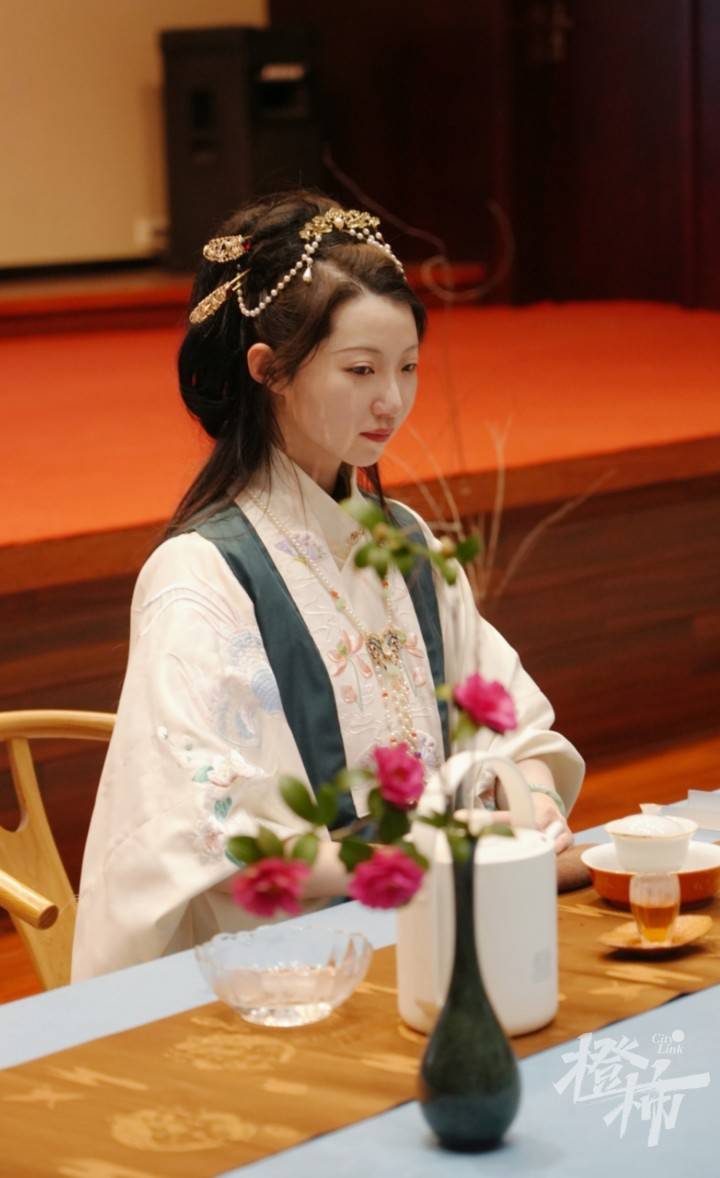 富阳拔山新茶人请你品新茶饮_裕楠_李文婷_茶叶