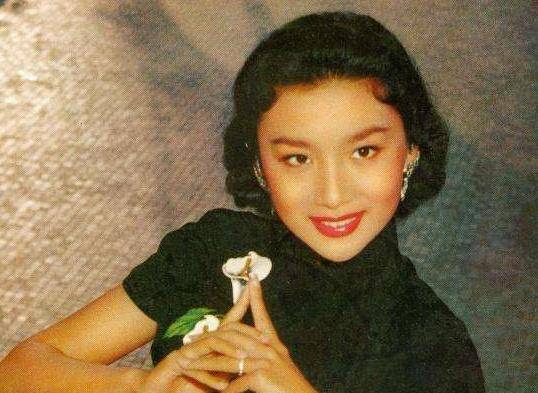 她是金庸生命中的王语嫣,求而不得的真爱,只好将她写在书中_夏梦_段誉