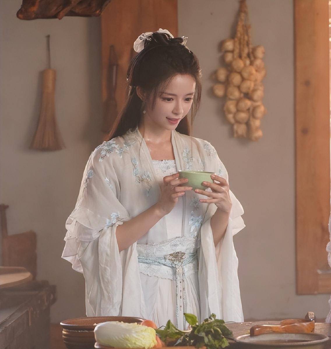 恶毒女配逆天改命的短剧执笔洗白了叶冰裳所有的恶