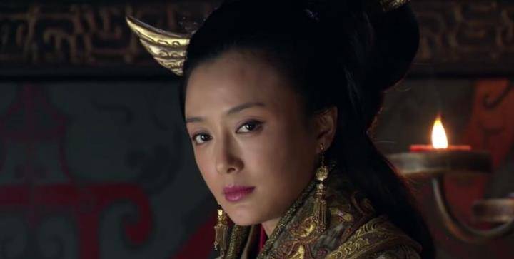 原创吕雉当权的时候迫害戚夫人但为何偏偏厚待薄姬