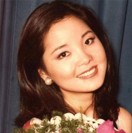 原创邓丽君遗体照流出和生前一样漂亮下葬时仍保持那份最后的优雅