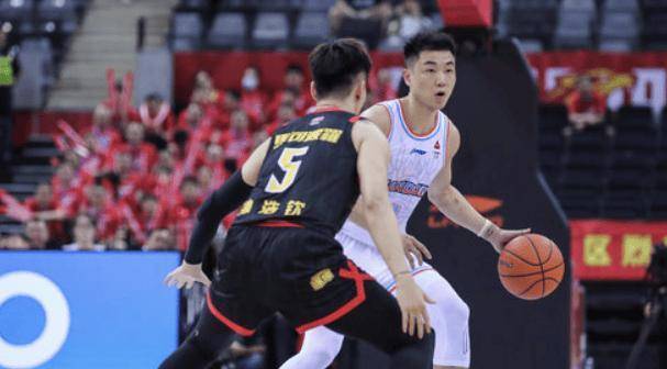 原创山东男篮失利排名下滑并决定更换主帅