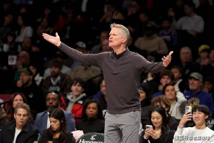 原创科尔遭全美球迷声讨下课四后卫险被马刺逆转勇士中锋表达不满