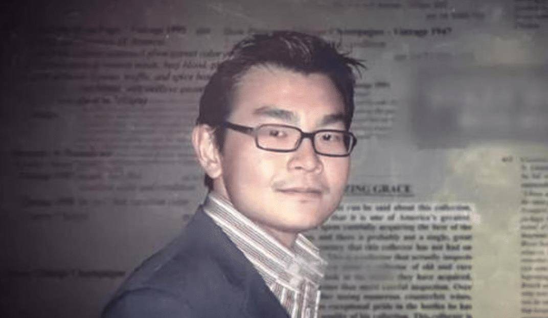 华人品酒师用真瓶装假酒,被抓坐牢后,被骗富商却要保他出狱_鲁迪