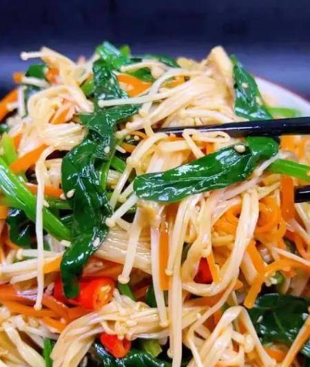 吃的干净才会瘦,春天多吃这5道菜,低脂低卡,健康又营养_莴笋_金针菇