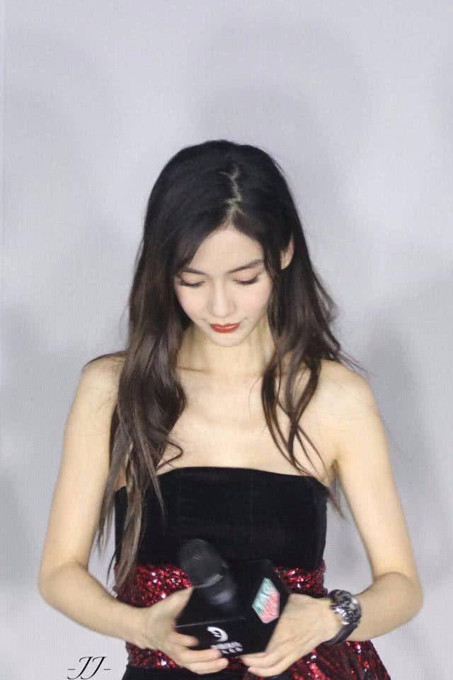 angelababy生图仙女颜值超耐打可惜胸部下垂瘦成排骨