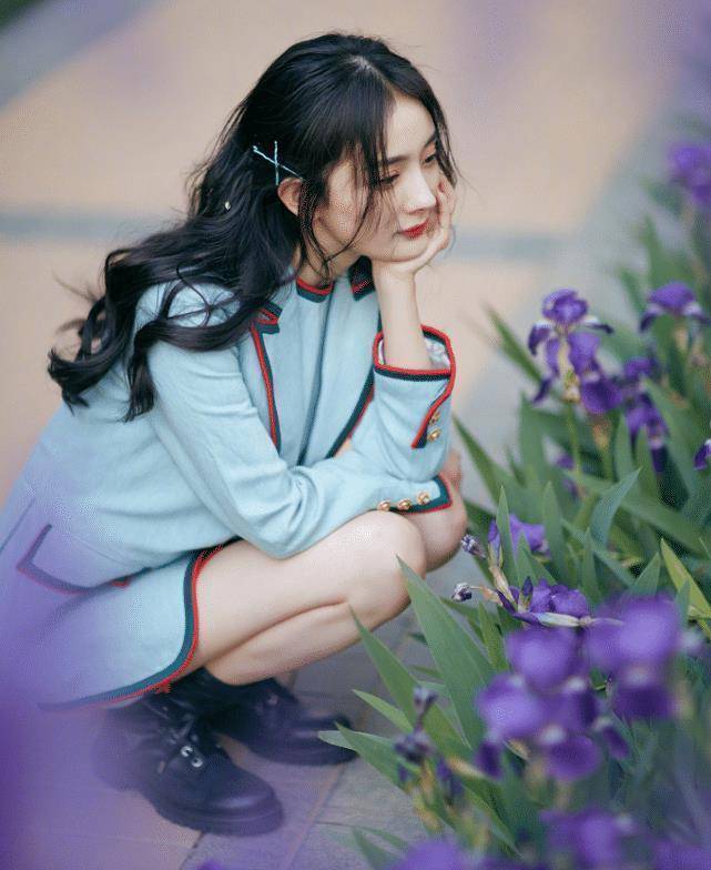 体重过百都做不到,宛若"坐"在鞋跟上_少女_造型_魅力