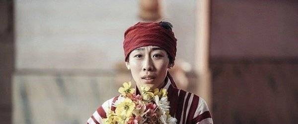 原创如何解读电影驴得水中铜匠和裴魁山对张一曼的情感