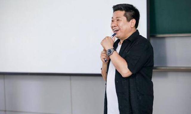 开始创业,农村出身的他白手起家,从背背佳到好记星,从8848再到小罐茶