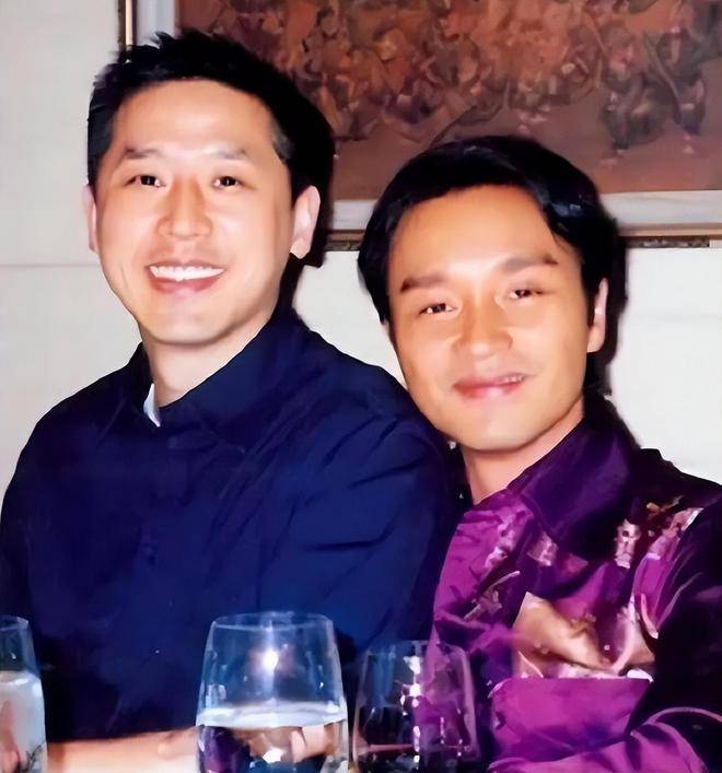 唐鹤德深夜零点发文准时悼念张国荣网友我还是接受不了同性恋