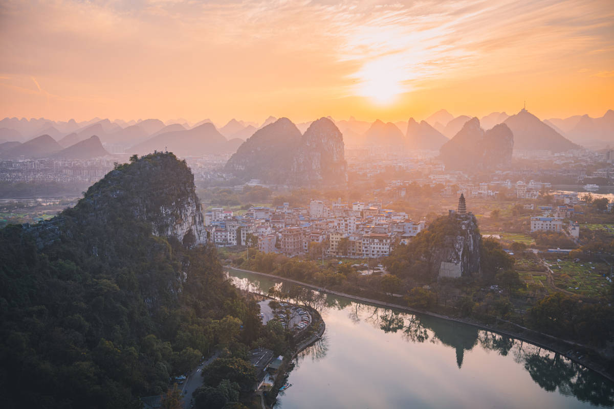 跟团广西桂林旅游四天景点路线,广西桂林跟团四日景点行程,详细